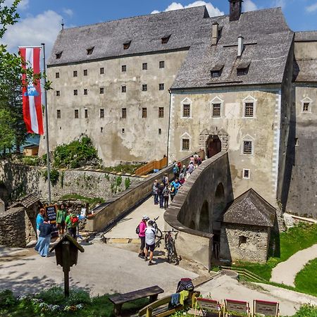 Burg Altpernstein Hotel Micheldorf in Oberosterreich Exterior photo