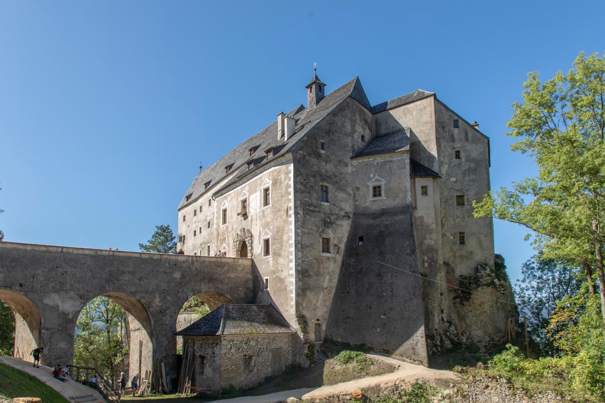 Burg Altpernstein Hotel Micheldorf in Oberosterreich Exterior photo