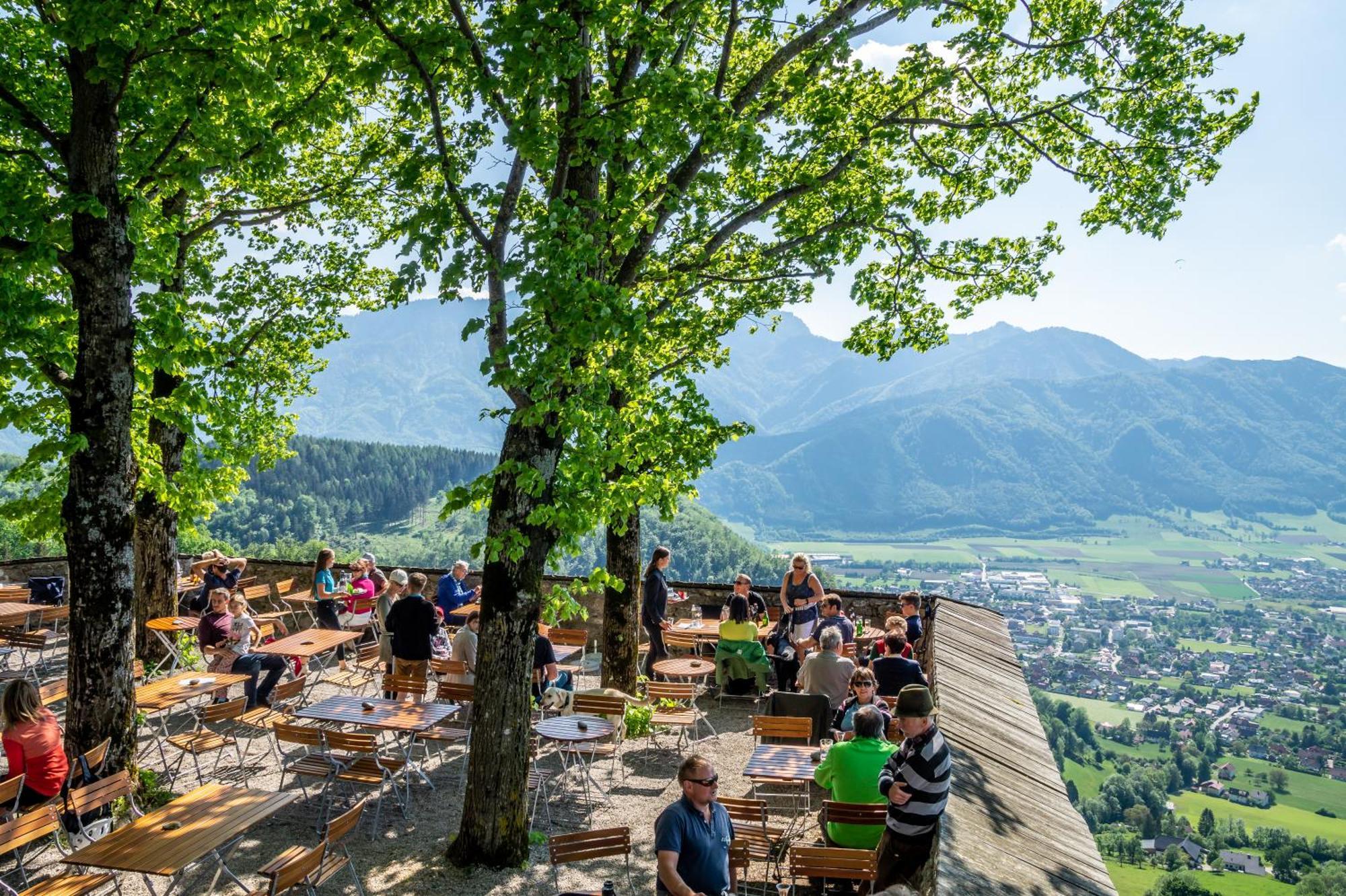 Burg Altpernstein Hotel Micheldorf in Oberosterreich Exterior photo