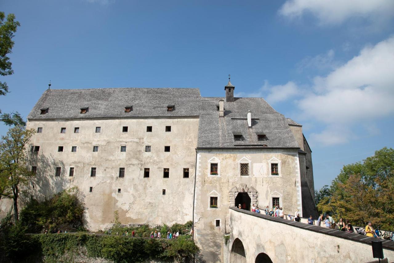 Burg Altpernstein Hotel Micheldorf in Oberosterreich Exterior photo